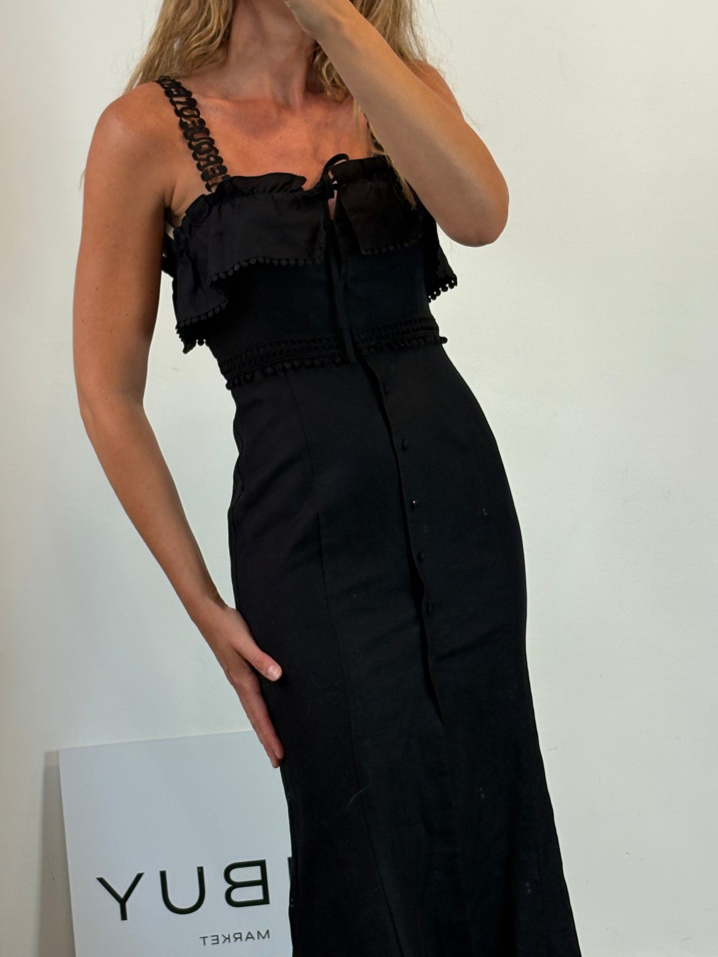 UTERQÜE. Vestido midi lino detalle tirantes