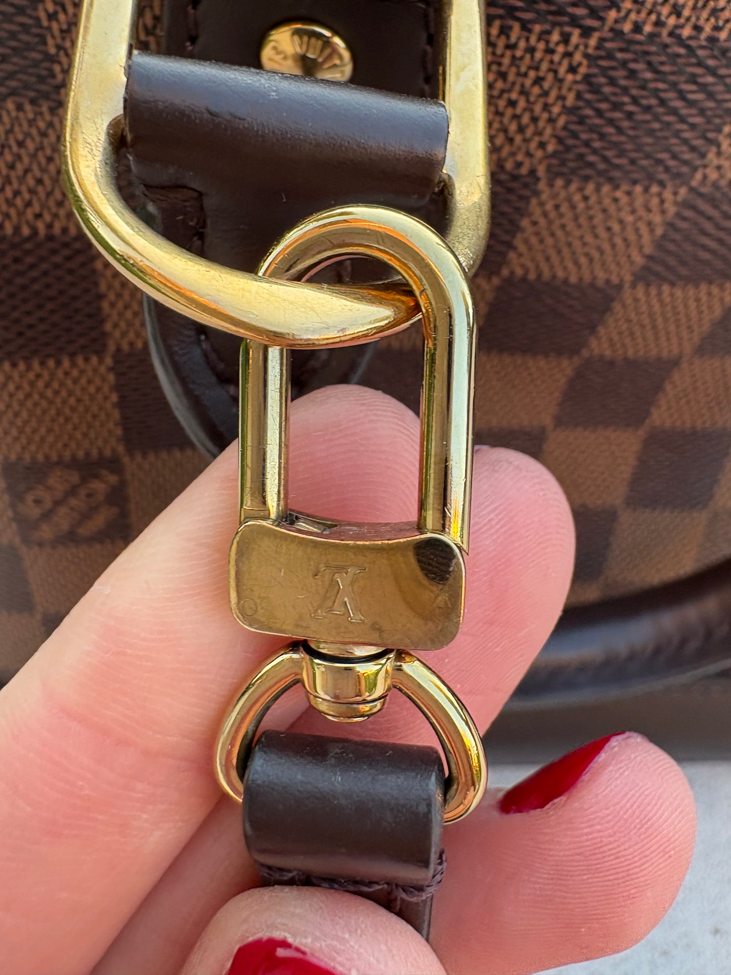 LOUIS VUITTON. Bolso Alma BB