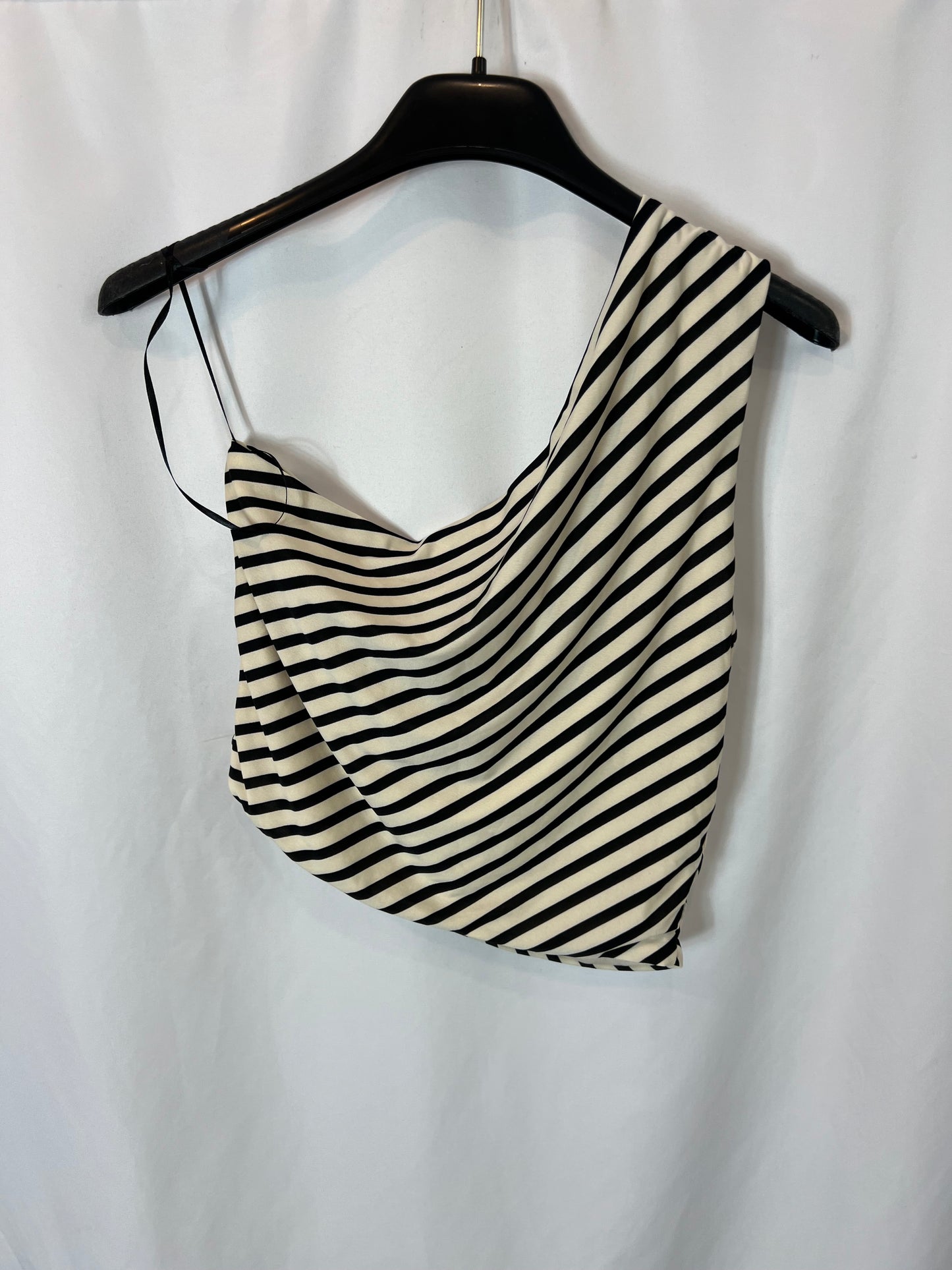 H&M. Top asimétrico rayas T.s