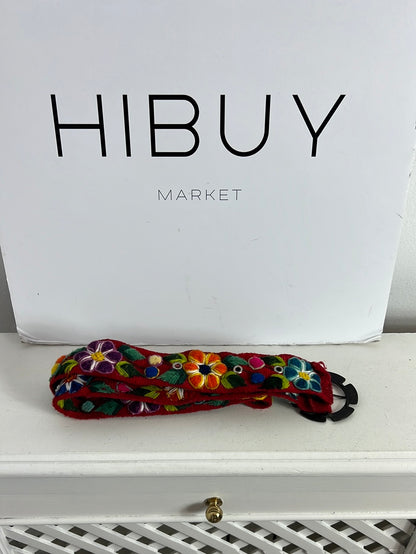 OTRAS. Cinturón tela bordados colores