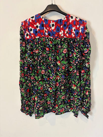 ZARA. Blusa estampada hombreras