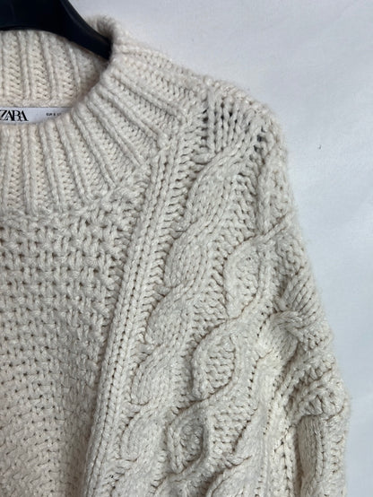 ZARA. Jersey color crudo apertura espalda. T S