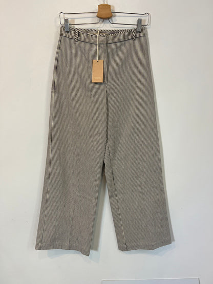 SESSÚN. Pantalón palazo rayas T.36
