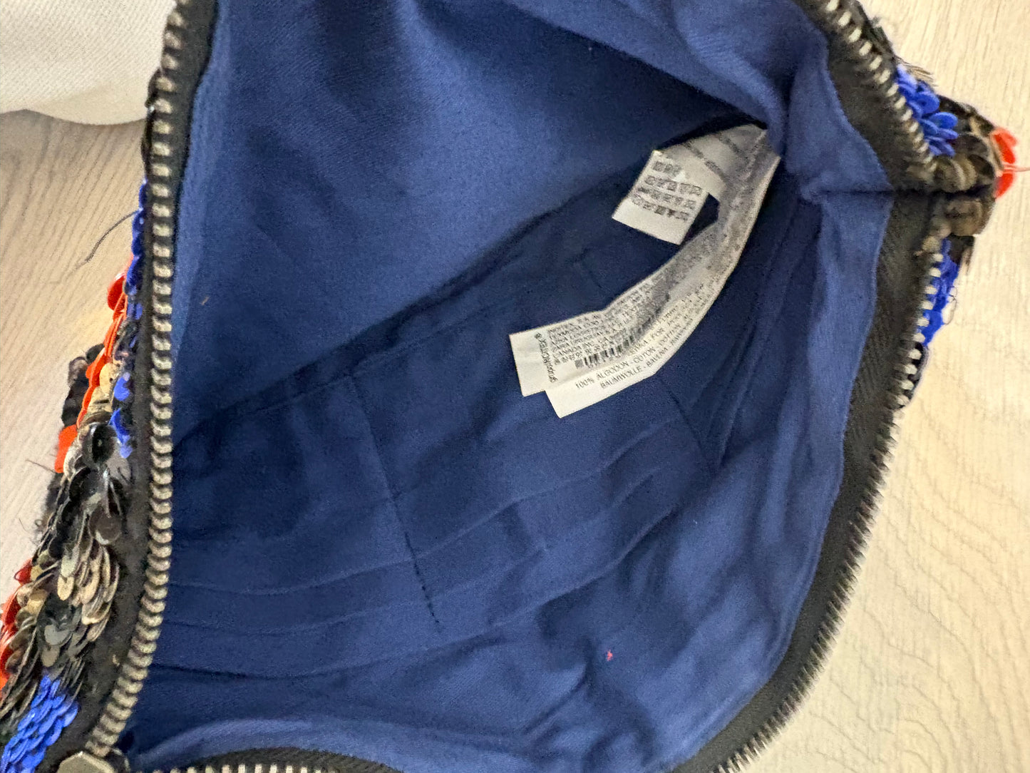 ZARA. Cartera de mano lentejuelas