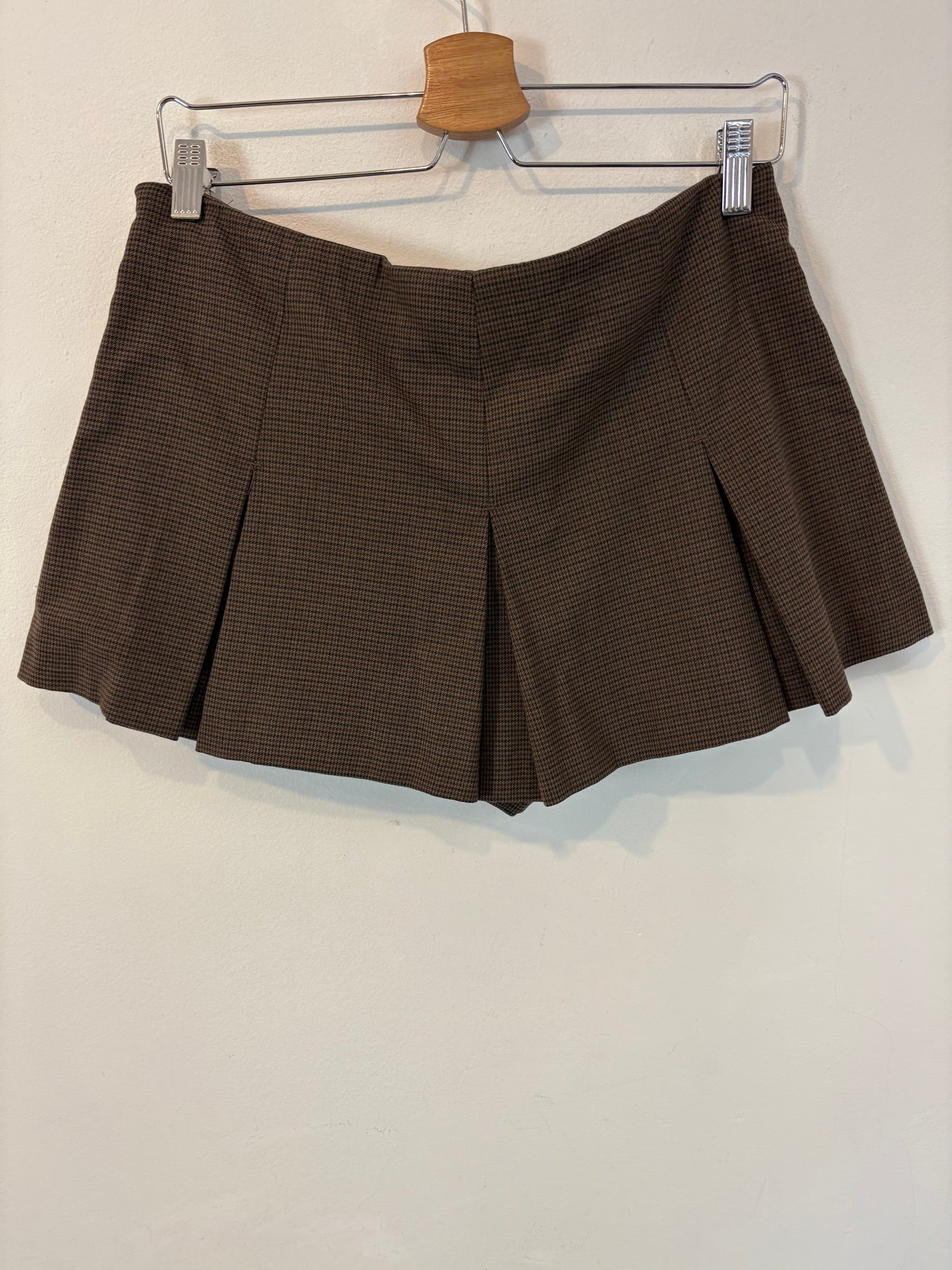 ZARA. Falda pantalón corta marrones