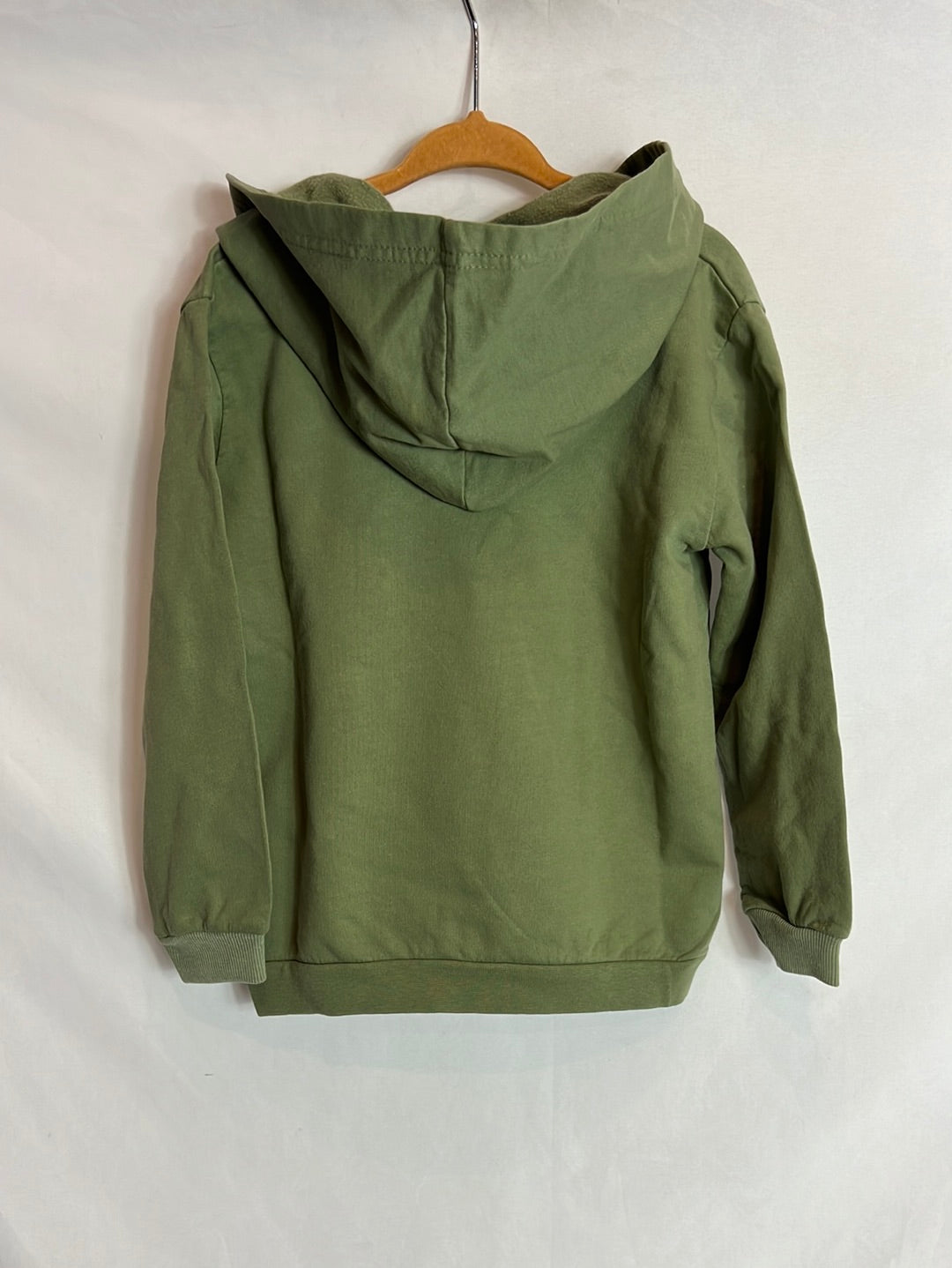 ANCAR. Light golf green sweatshirt