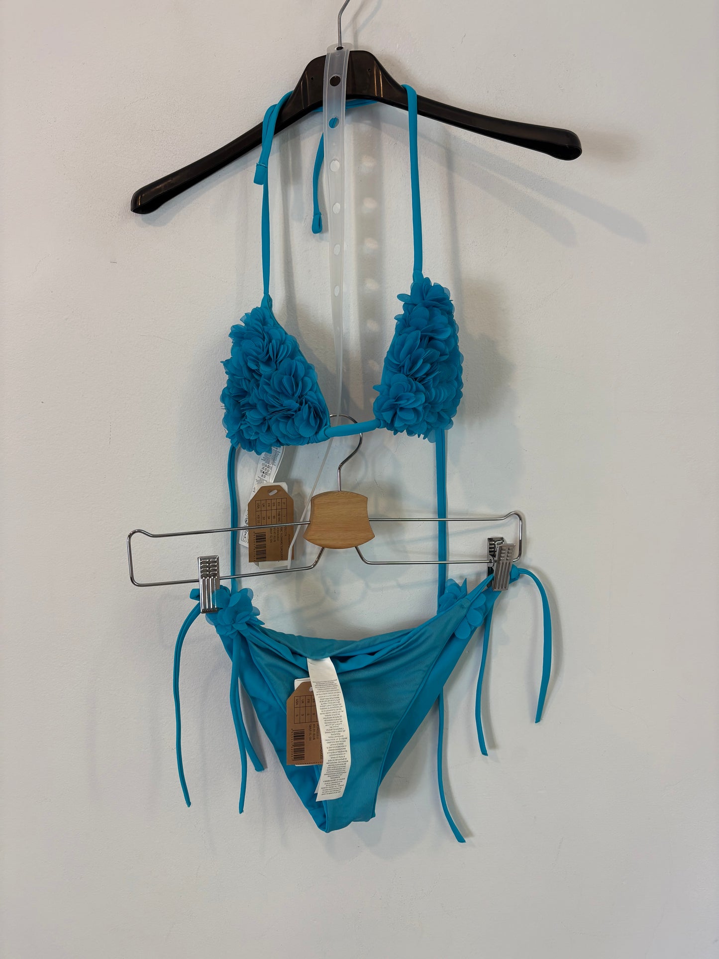 CALZEDONIA. Bikini azul turquesa pétalos. T XS/S