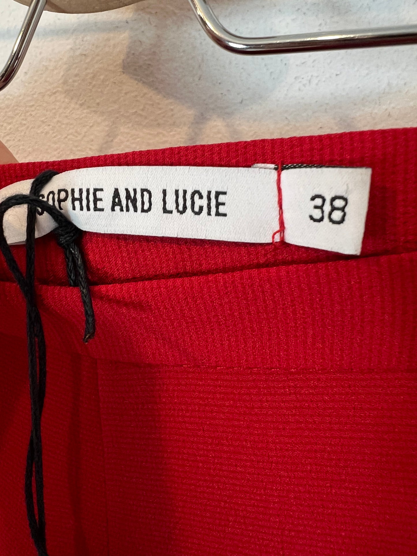 SOPHIE&LUCIE. pantalón rojo  fluido T.38