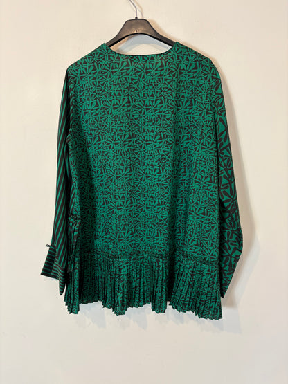 ZARA. Black stretch knit top. TL