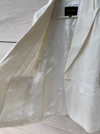 MASSIMO DUTTI. Americana con lino en crudo