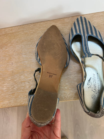 GANZITOS. Zapato plano tela rayas. T 37