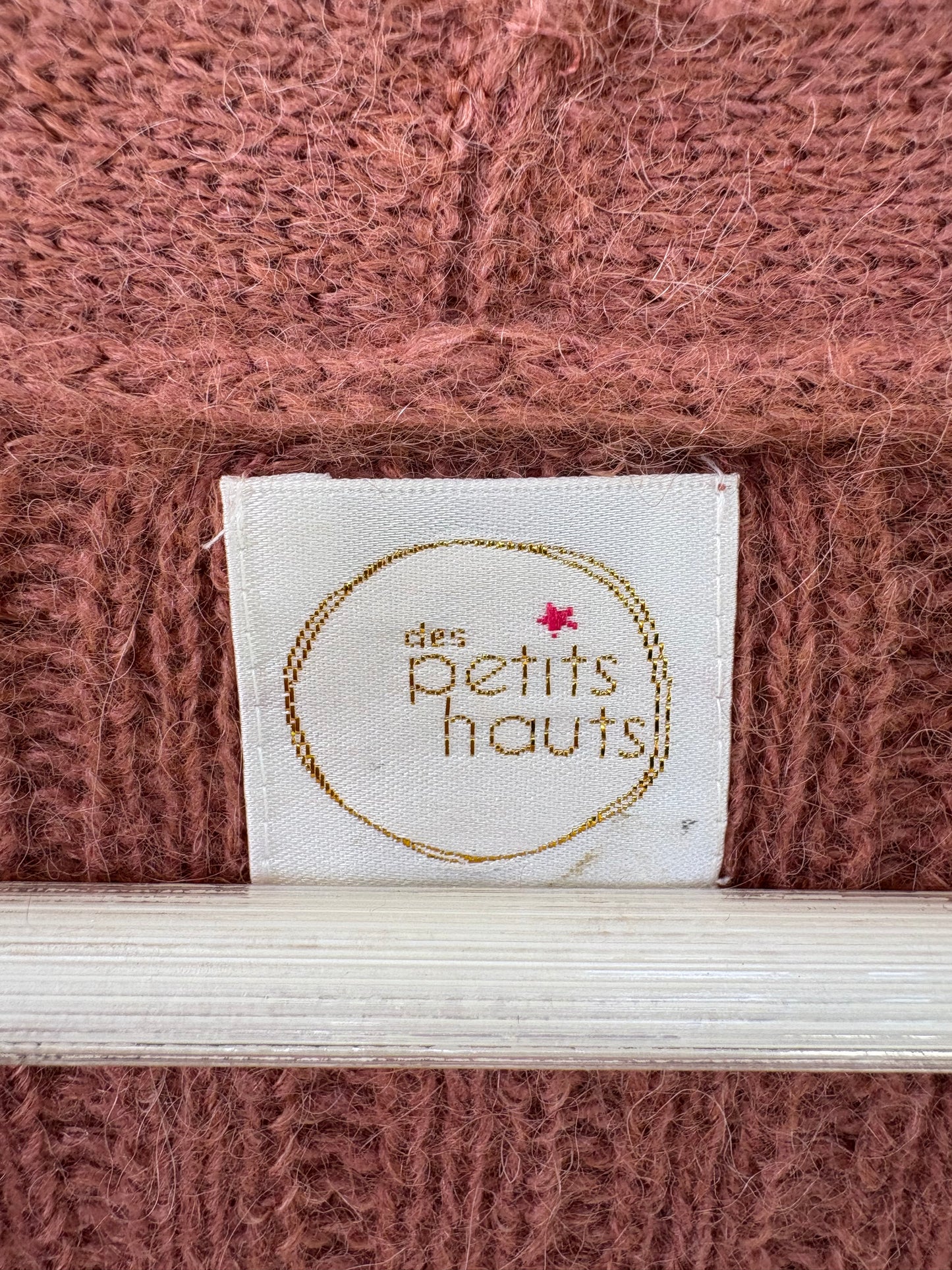 DES PETITS HAUTS. Chaqueta punto con lana