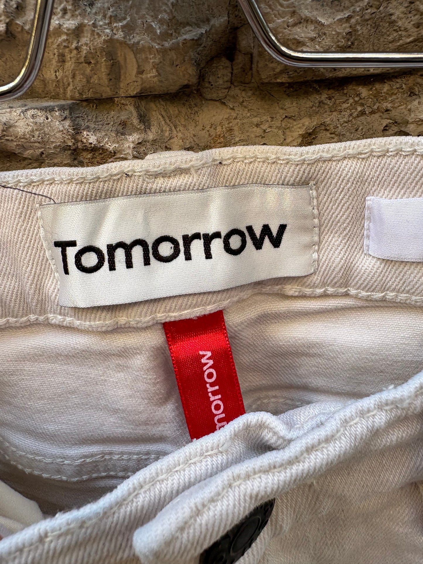 TOMORROW. Denim pata ancha en crudo