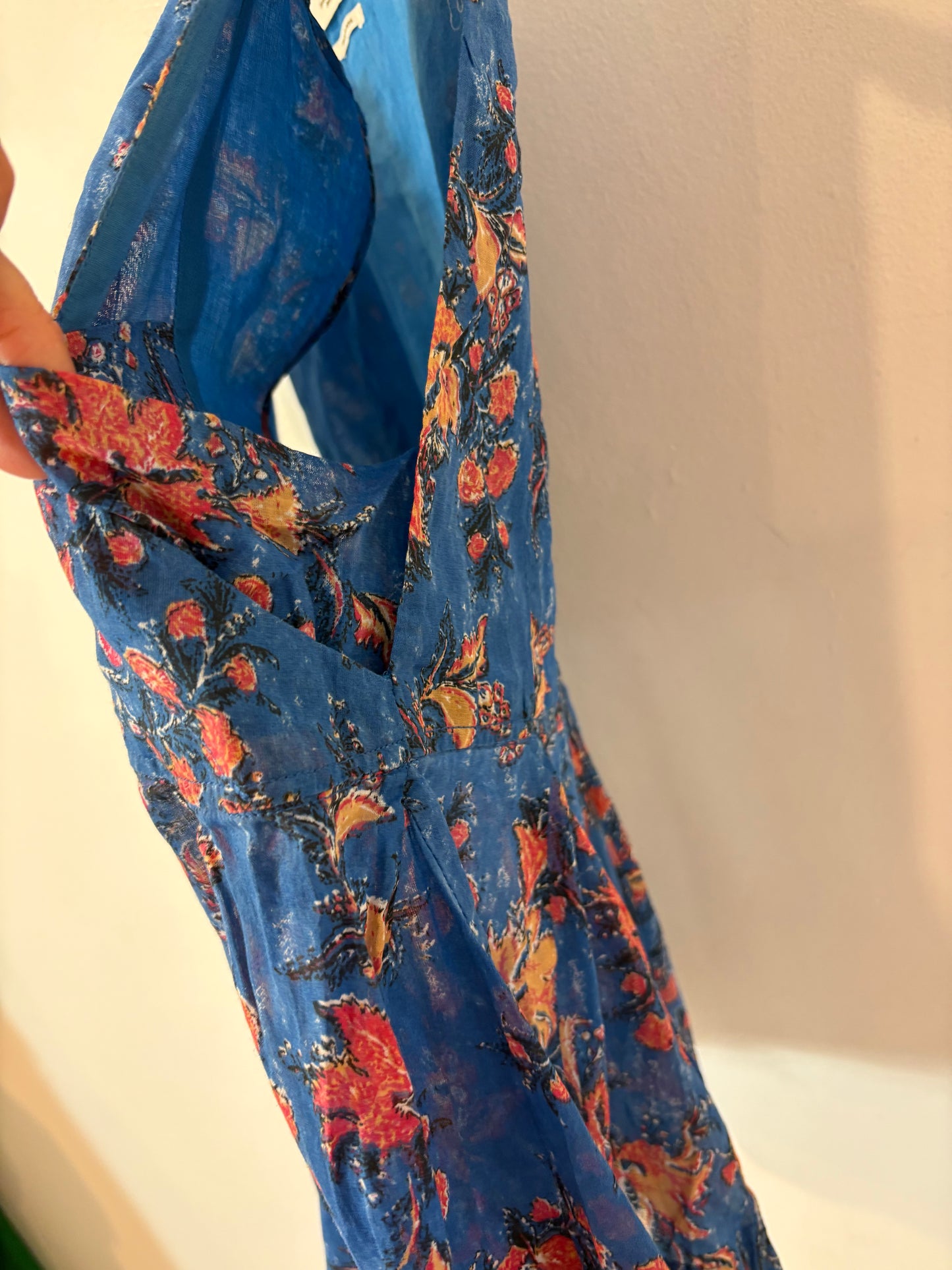 ISABEL MARANT. Blue floral top T.36