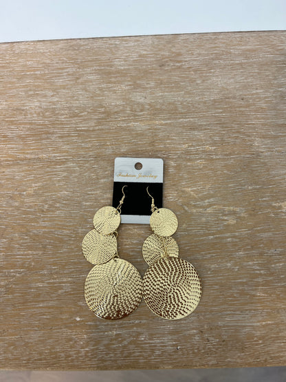 OTHERS. Gold earrings