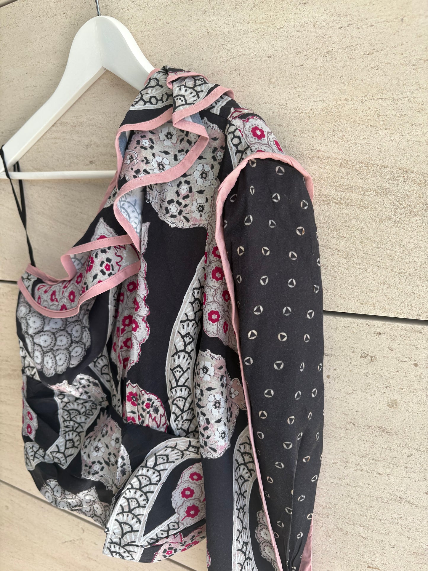 ISABEL MARANT. Top estampado asimétrico volante