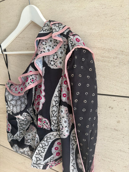ISABEL MARANT. Top estampado asimétrico volante