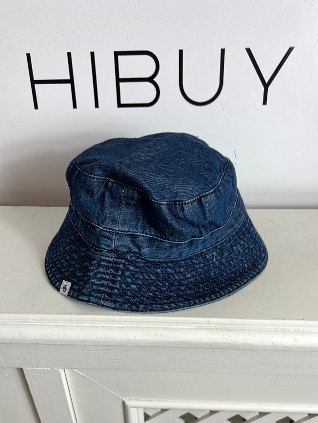 PETIT BATEAU. Dark denim bucket. T 3-6 months