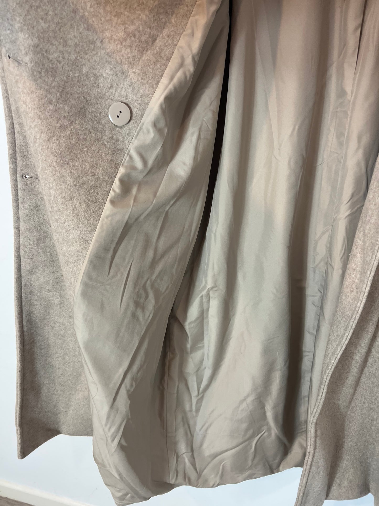 ZARA. Abrigo paño beige largo. T L