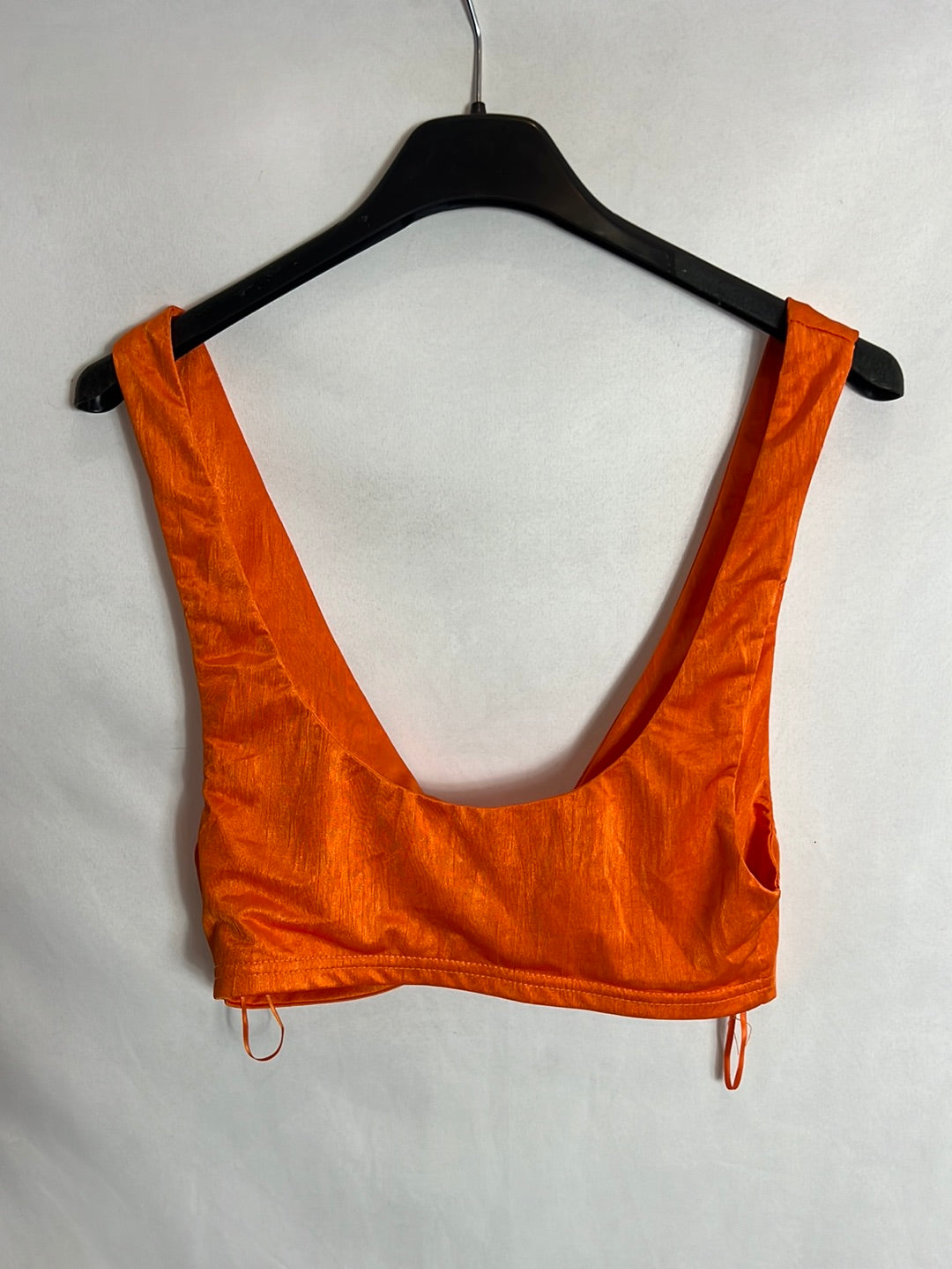 SUPERDOWN. total look naranja  T.s