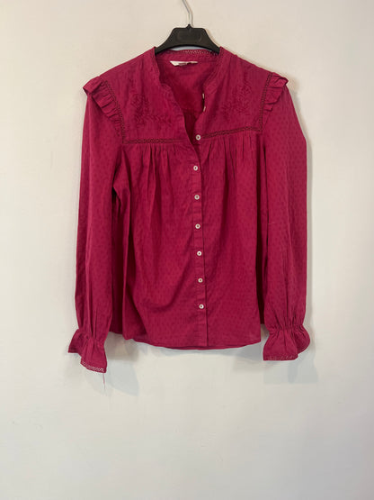 SPRINGFIELD. Blusa rosa bordada T.38