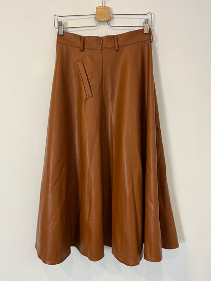 ELLI WHITE. Falda midi efecto piel camel  T.s