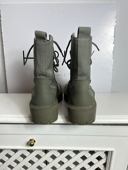 ZARA. Botines verde cordones T.37