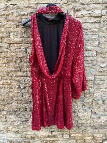 ZARA. Vestido lentejuelas asimétrico