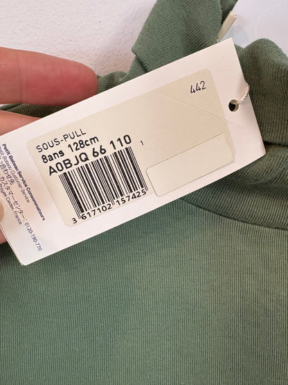 LITTLE BAT. Long-sleeved green T-shirt. Size 8 years