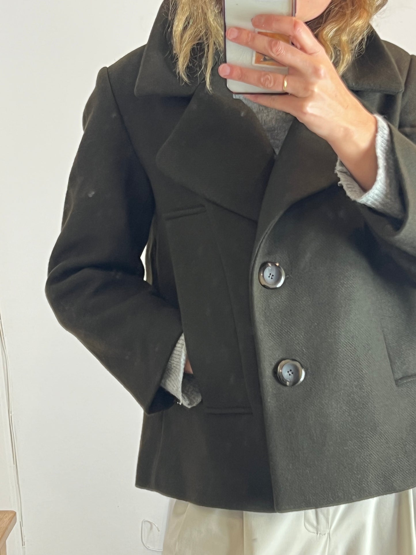 RIKA STUDIOS. Green wool coat Yours