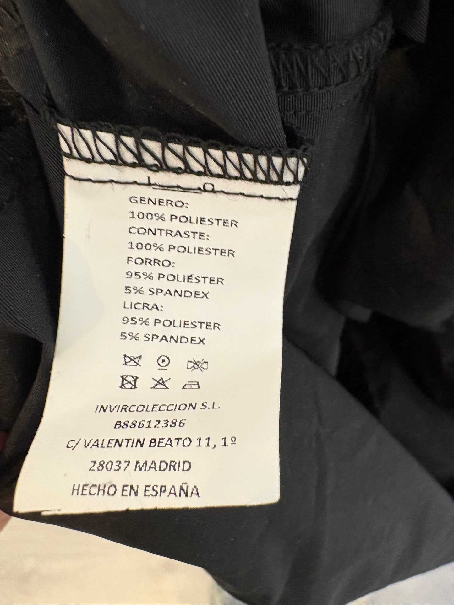 AMEÉ. Sleeveless fringed sweater S.(s)