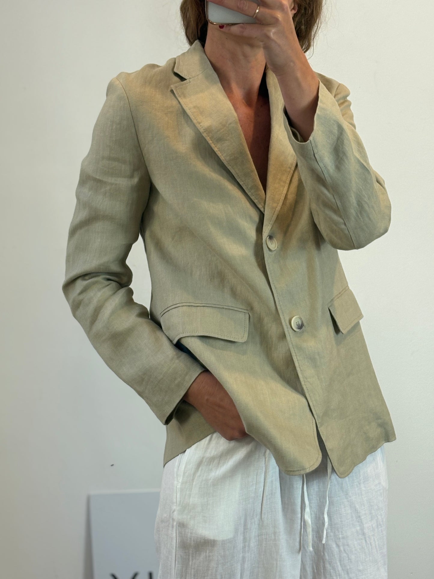 ZARA. Blazer beige lino