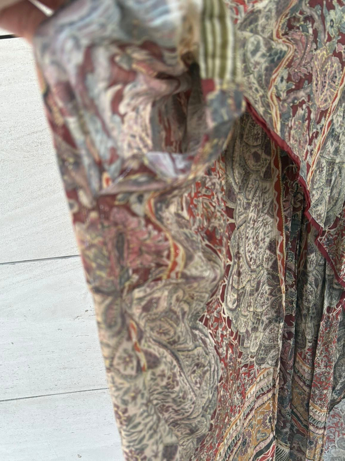 ZARA. Vestido estampado estilo kaftán