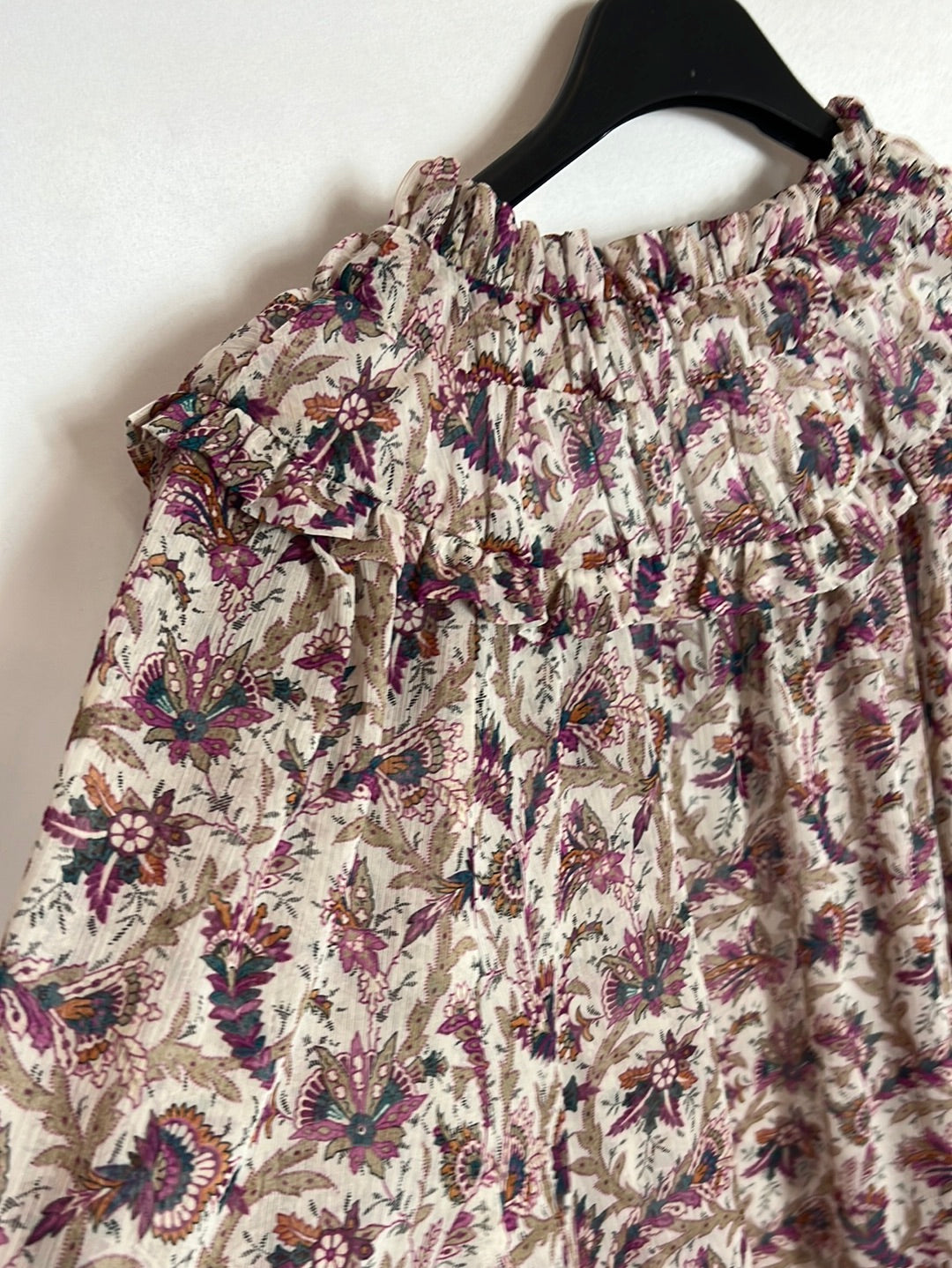 MANGO. Blusa estampada vaporosa. T M