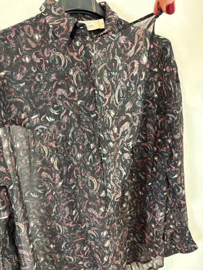 IRO. Blusa fluida negra estampada