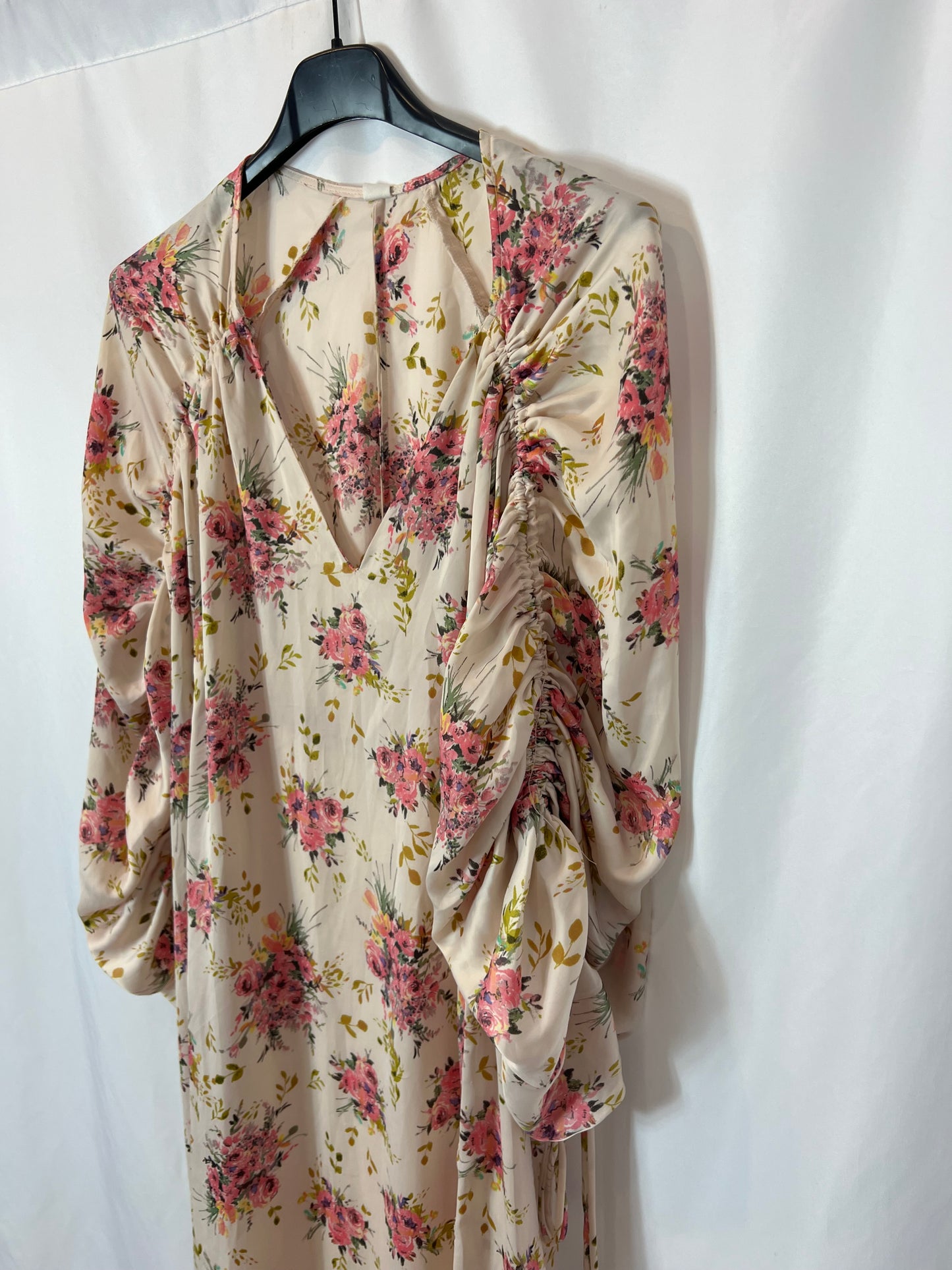 MANGO. Vestido beige flores  T.xs