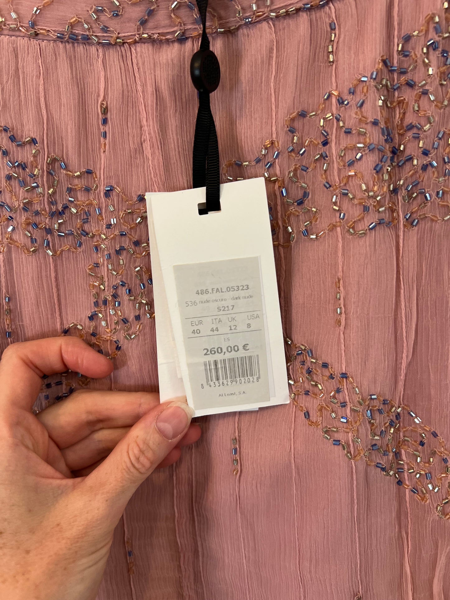 INTROPIA. Pink beaded skirt, size 42