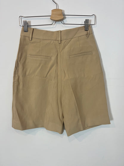 MANGO. Bermuda fluida beige T.34