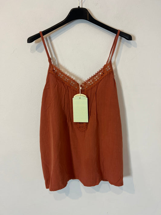 OTRAS. Top detalles crochet. T S/M