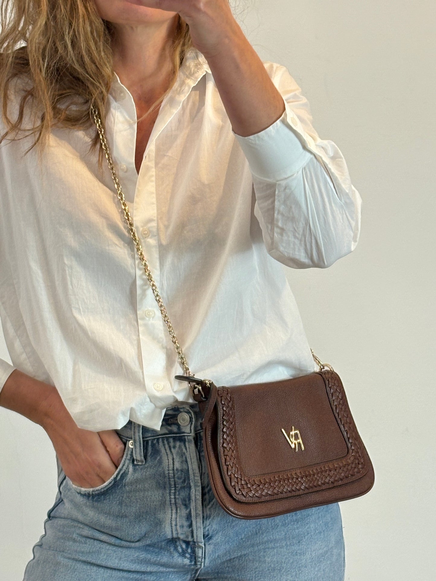 ROBERTO VERINO. Bolso marrón piel