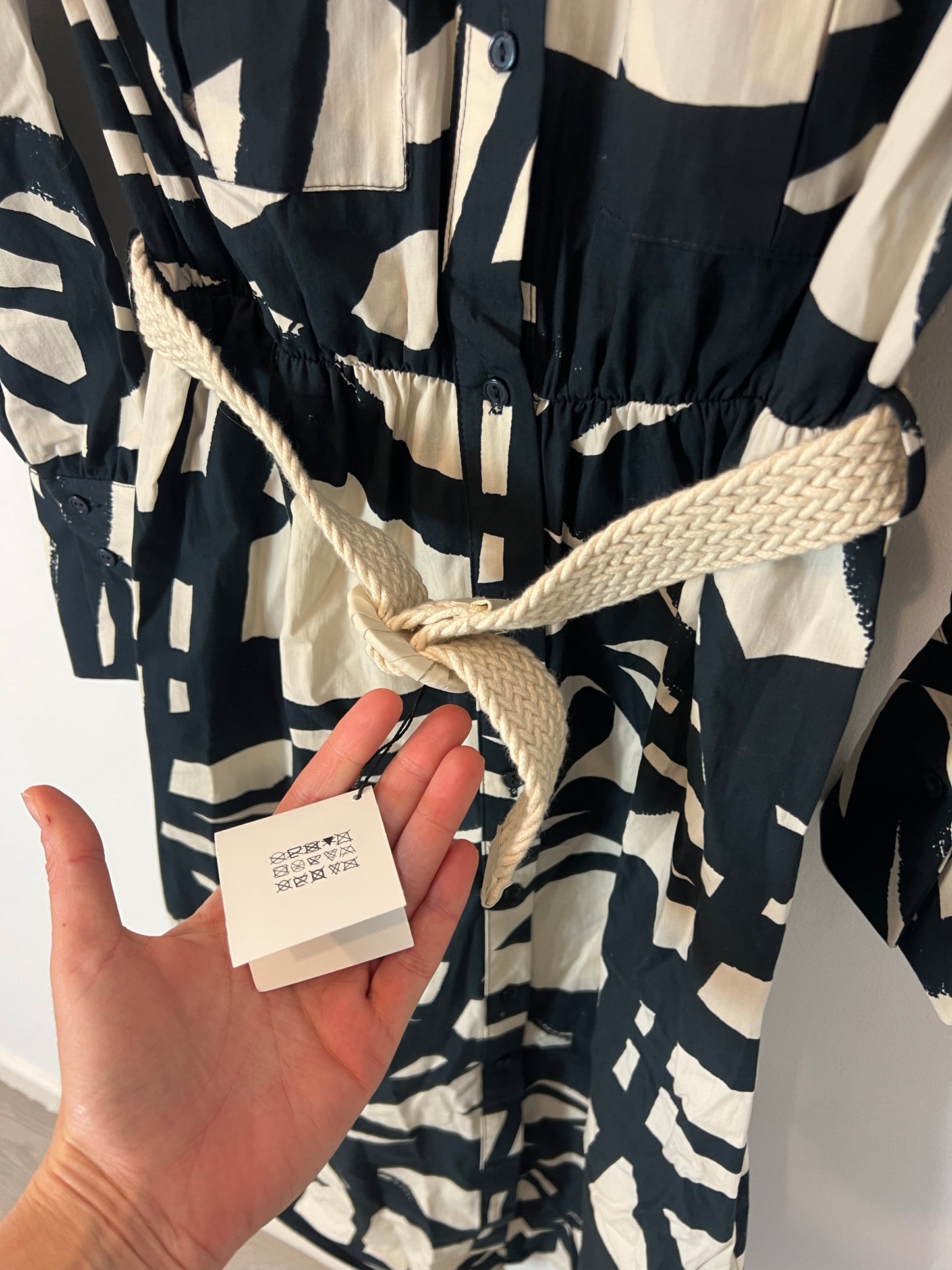 ZARA. Vestido midi camisero bicolor. T S