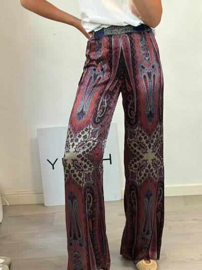 ETRO. Flowy trousers with a burgundy print. Size 36