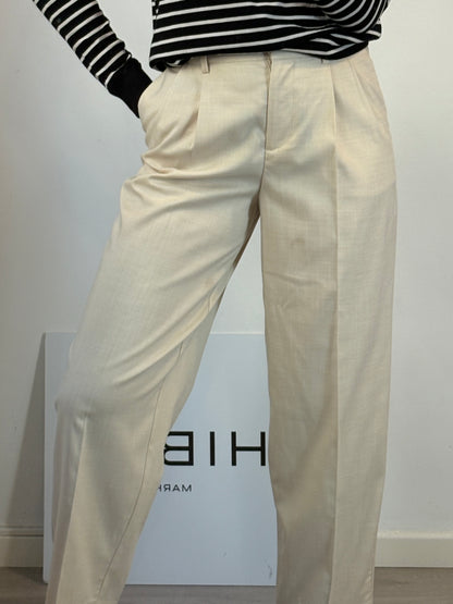 SELECTED. Flowing beige pleated trousers, size 34