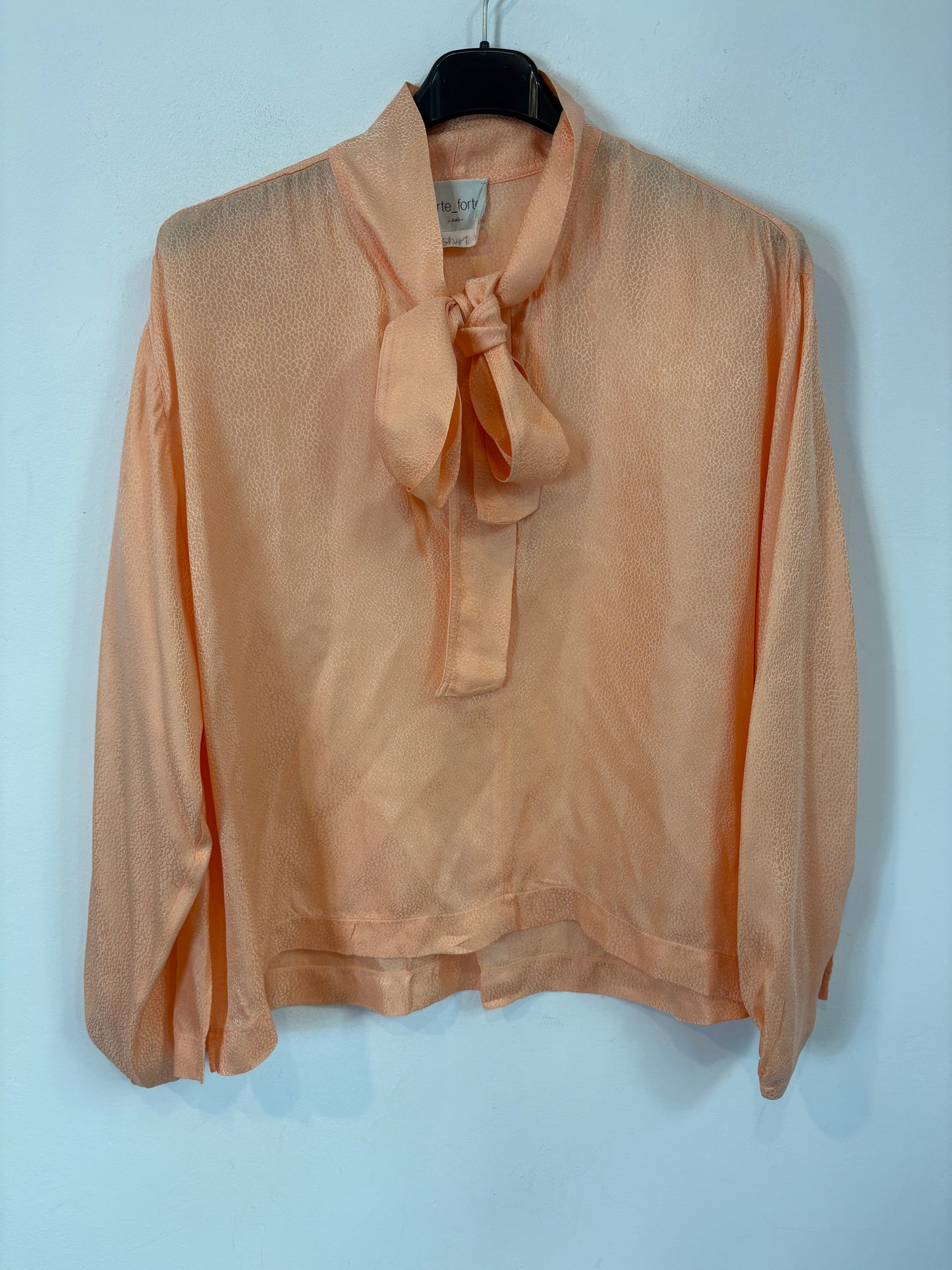 FORTE FORTE. Blusa mandarina con seda