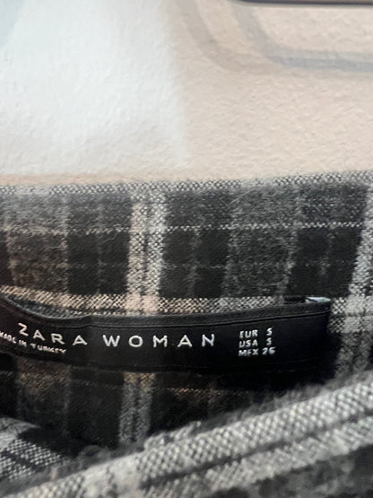 ZARA. Falda midi cuadros vuelo. T S