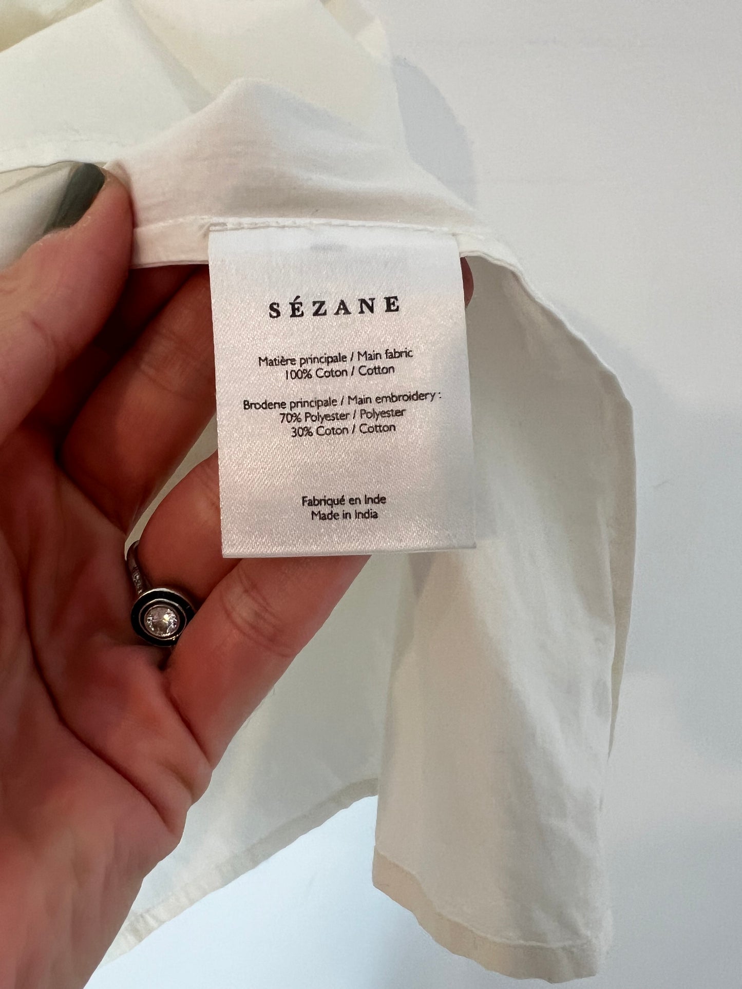 SEZANE. White sleeveless blouse with details, size 42