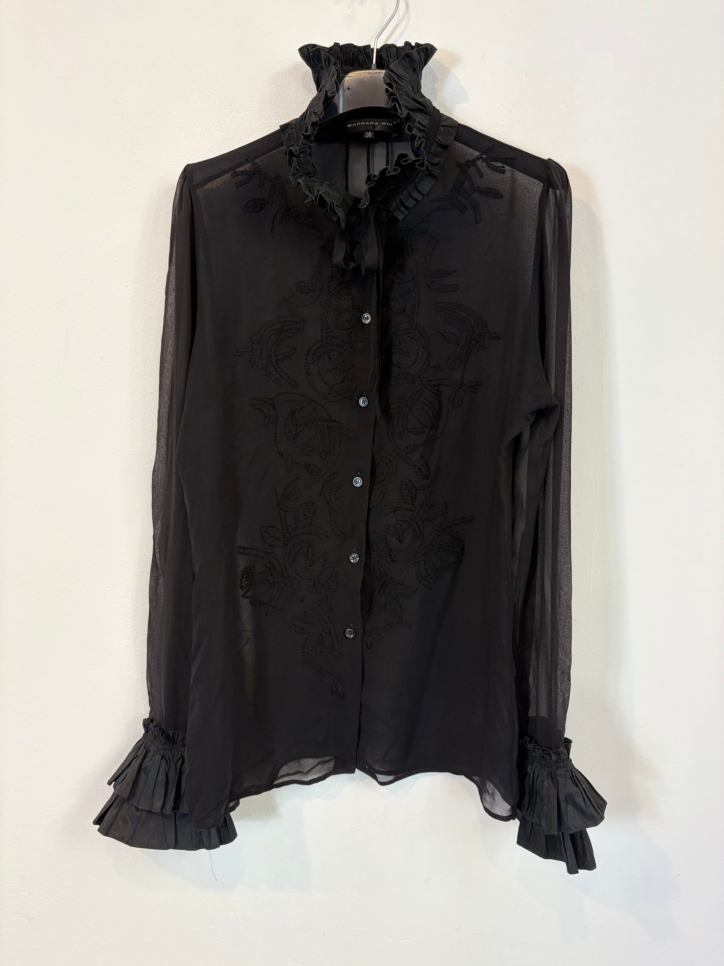 BARBARA BUI. Blusa negra semitransparente. T 36