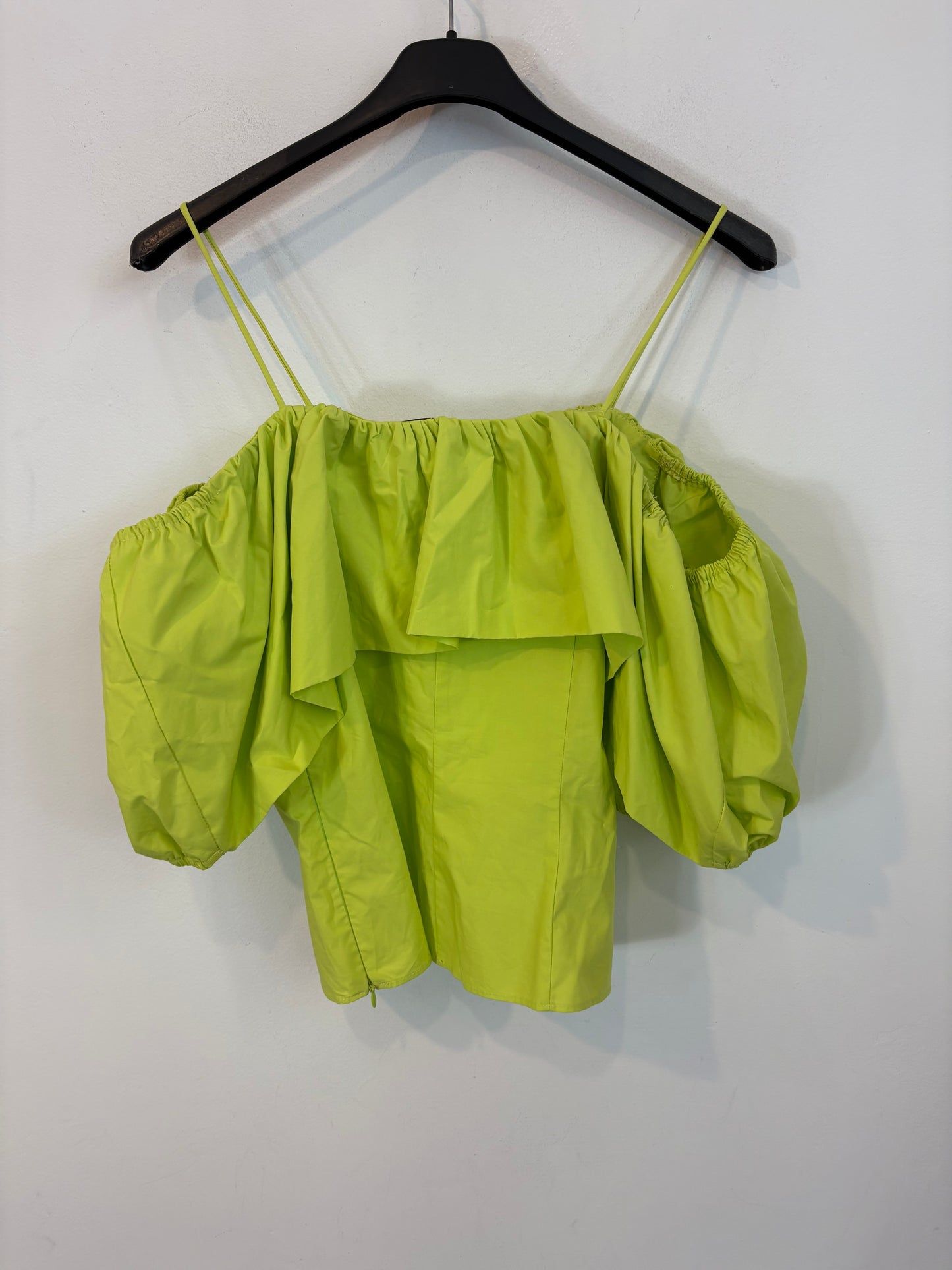 PEDRO DEL HIERRO. Top verde volante. T M