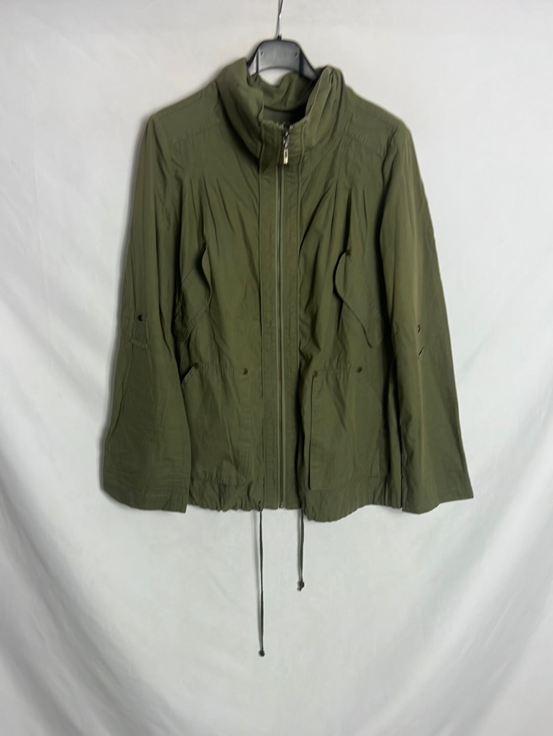 MANGO. Parka verde fina T.m