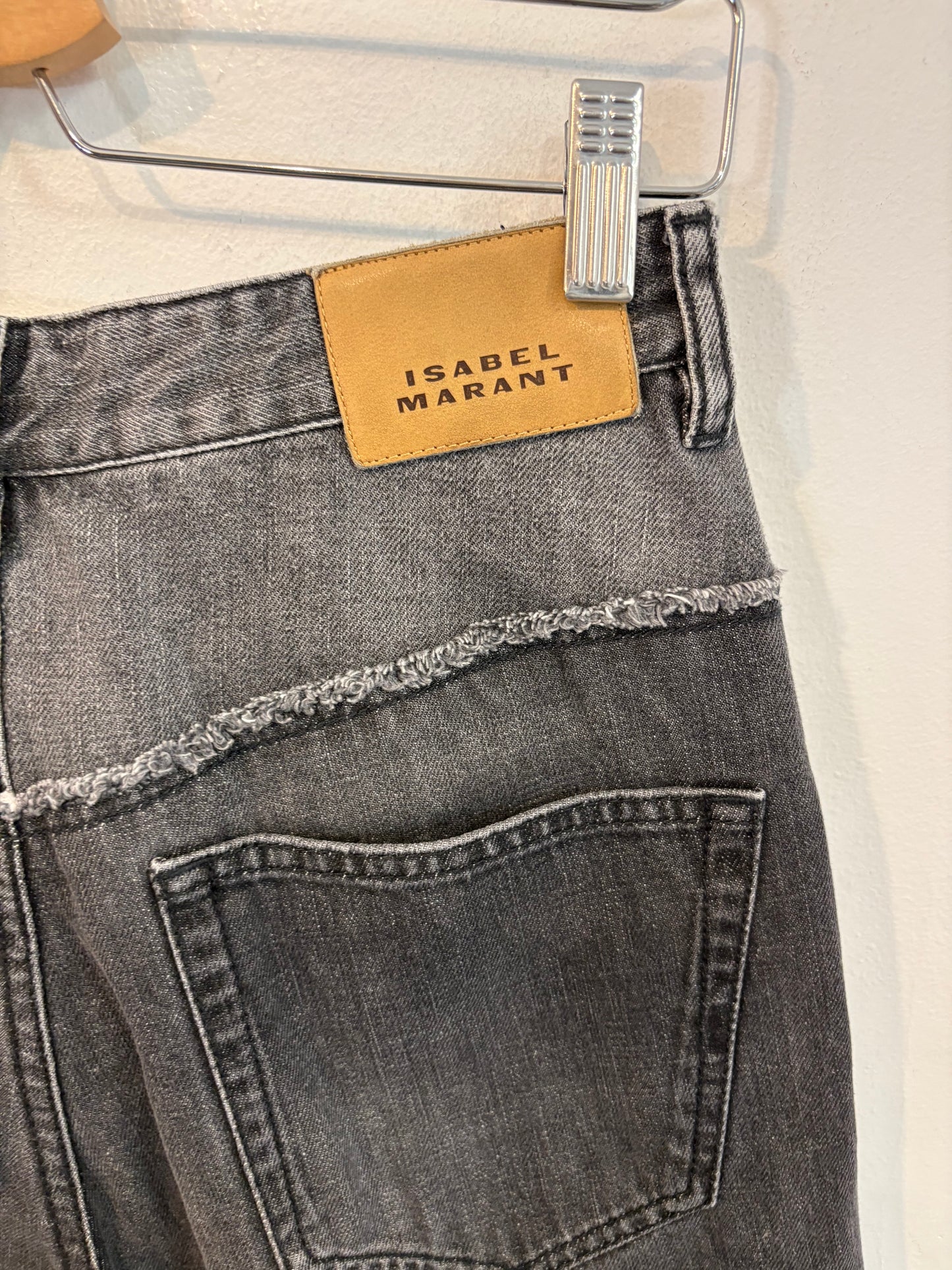 ISABEL MARANT . Denim gris abotonado cintura alta. T 34